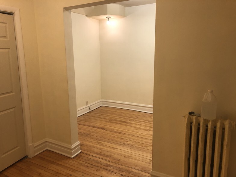 Primary Photo - 531 S Lombard Ave