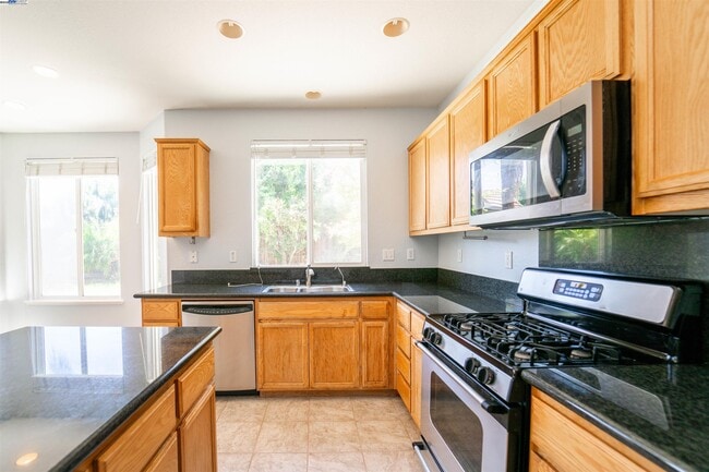Building Photo - 2609 Intrigue Ln