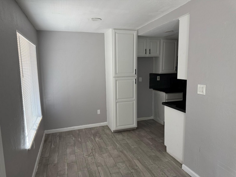 Building Photo - 1819 N 40th St