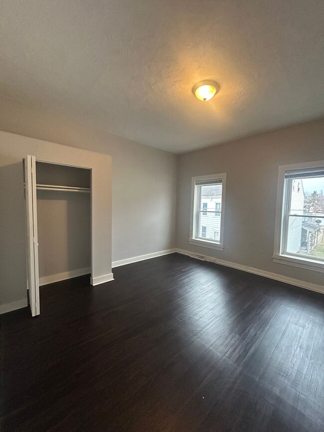 Building Photo - Cozy 3 bedroom in West York - Section 8 co...