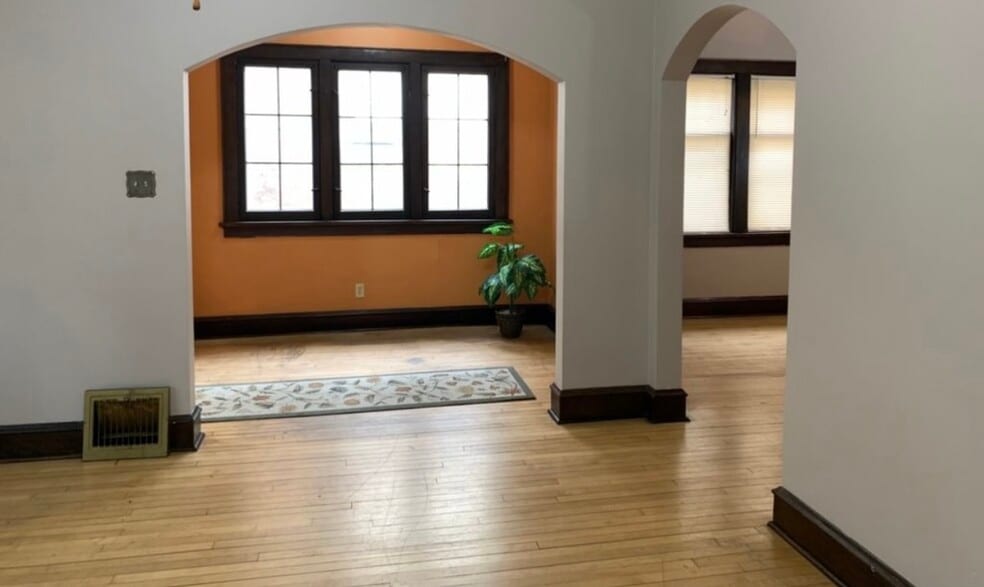 2313 Living Room - 2313 N Holton St