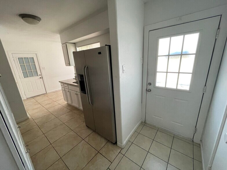 Building Photo - 1808 Franklin Ave