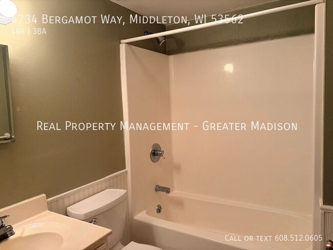 Building Photo - 4734 Bergamot Way