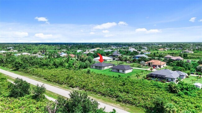 Building Photo - 13647 Begonia Cir