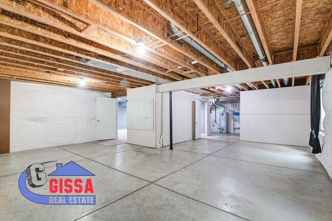 Building Photo - Beautiful ranch style home available to mo...