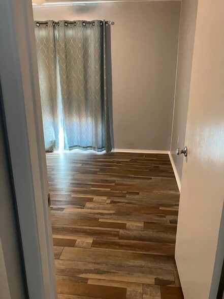 3 bedroom - 9837 Marlinton Ln