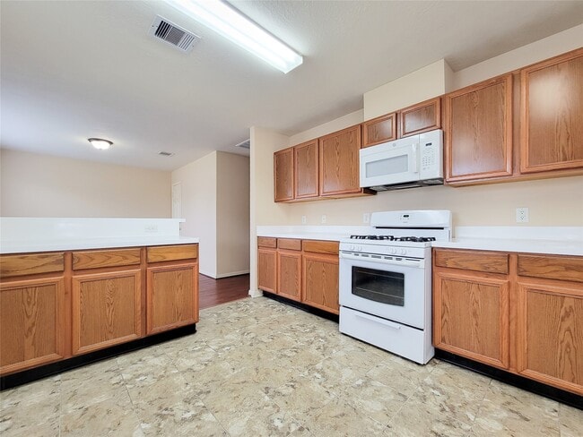 Building Photo - 19718 Byron Meadows Dr