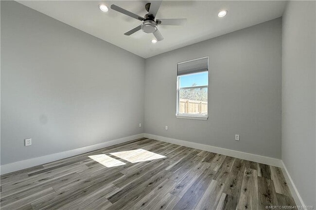 Building Photo - 13305 79th St