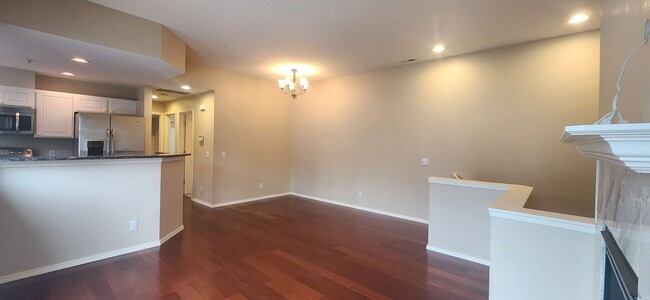 Building Photo - 2 Bed / 1 Bath townhome at Summerhill Vill...