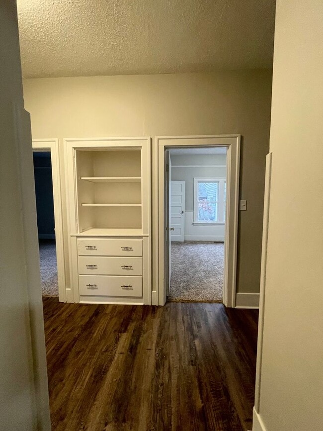 Building Photo - 3 Bedroom 1 Bath Home