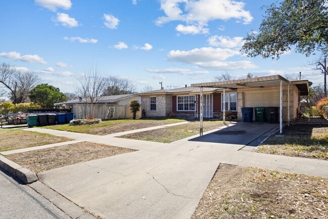 Building Photo - 210 Dryden Dr