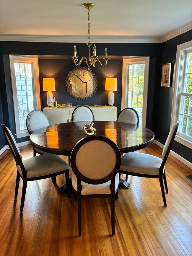 Building Photo - 71 Benjamin St