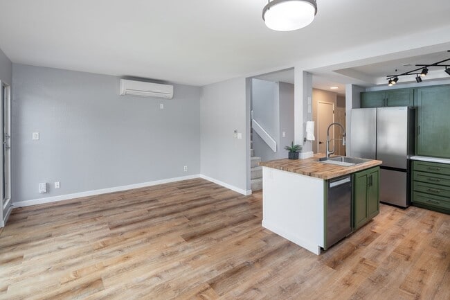 Building Photo - Hokuloa - 2 bedroom, 2 bathroom, 2 vehicle...