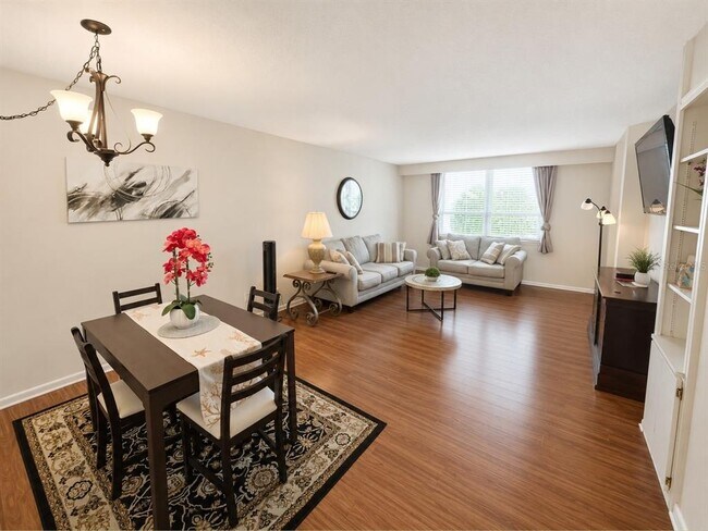 Building Photo - 2616 Cove Cay Dr