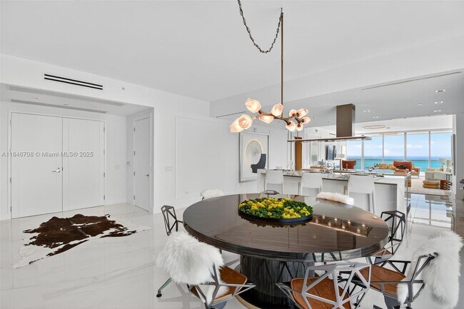 Building Photo - 18501 Collins Ave