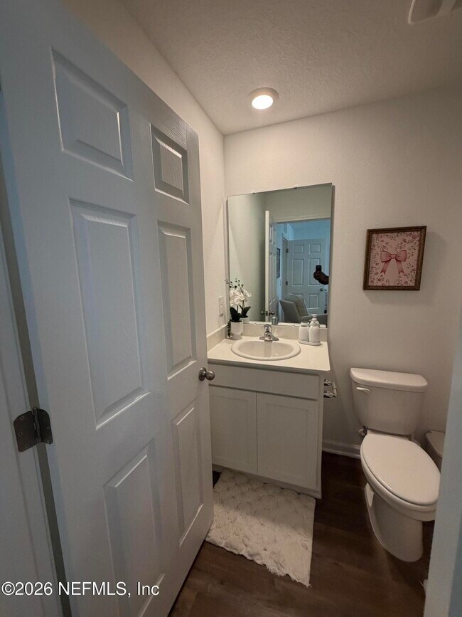 Building Photo - 947 Rivertree Pl