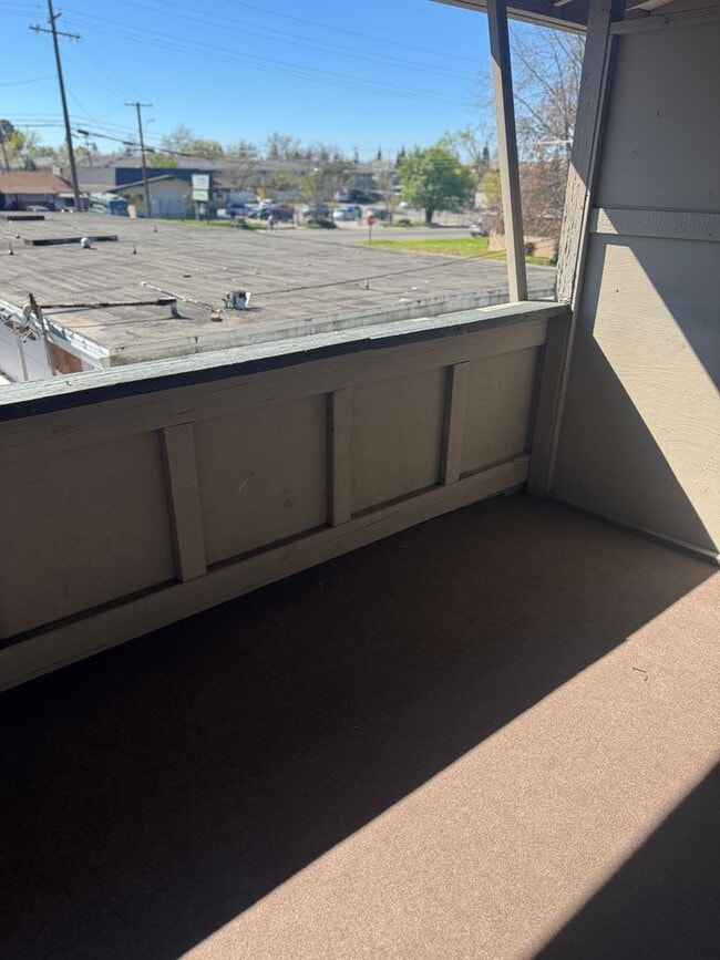 Building Photo - Move-In Special; Upstairs One Bedroom + Private Patio – SEE VIDEO