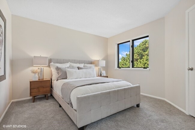 Building Photo - Charming Renovated Home with Modern Amenit...