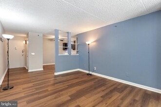 Building Photo - 5911 Edsall Rd