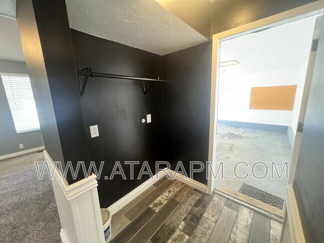 Building Photo - 11633 Nicklaus Rd