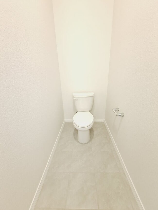 Building Photo - 3 bed 2 bath home in Huning Ranch!