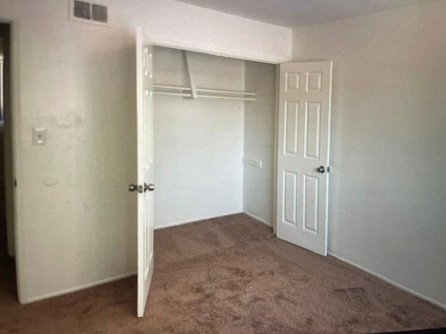 Building Photo - 812 Duo Ct