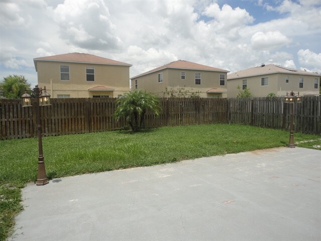 Building Photo - 18833 Litzau Ln