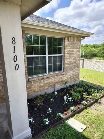 Building Photo - 8100 MacGregor Dr