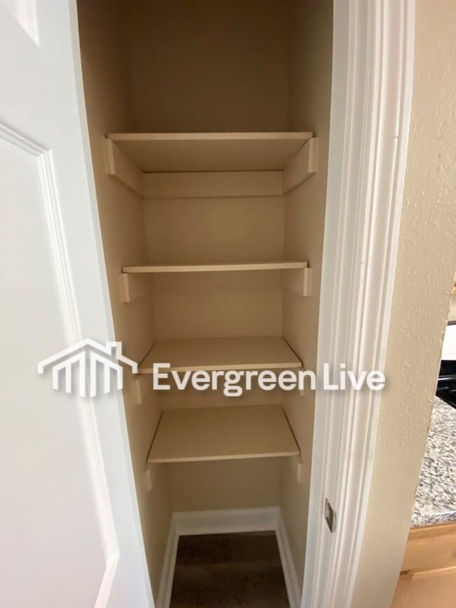 Building Photo - 56 Assana Ct