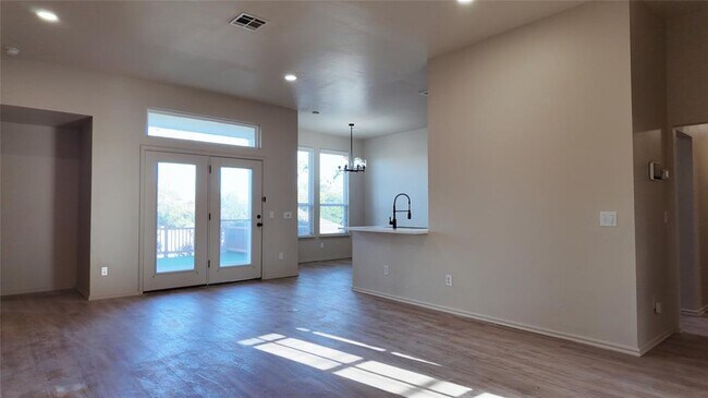 Building Photo - 3209 Grant Rd