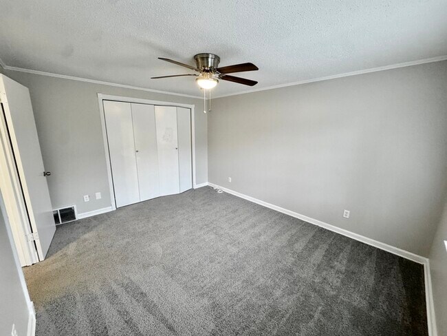 Building Photo - 2664 Richwood St