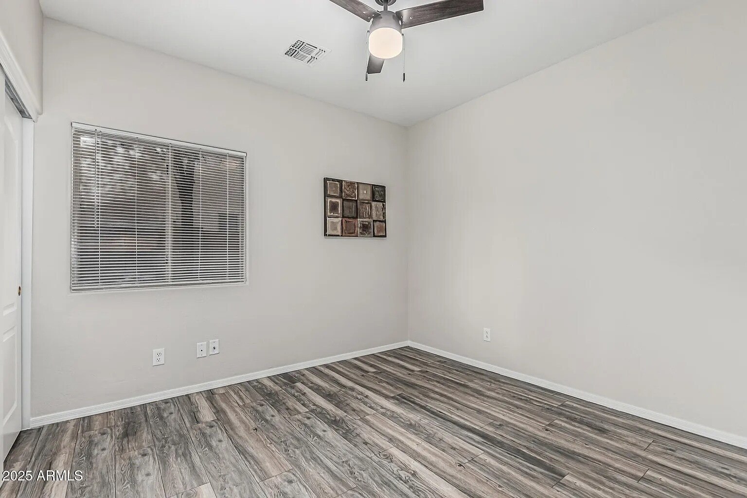 Building Photo - 16242 W Maui Ln