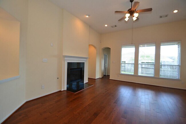 Building Photo - 6606 Cadogan Ct