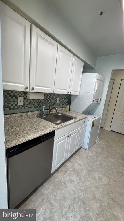 Building Photo - 8591 Falls Run Rd