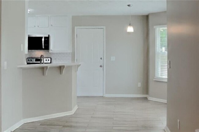 Building Photo - 2920 Summit Point Ct