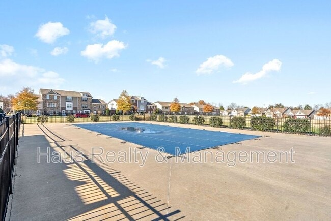 Building Photo - 172 Dundee Dr