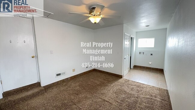 Building Photo - One level living with 4 bedrooms, 2 bathro...