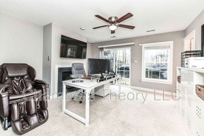 Building Photo - 15640 Avocet Loop