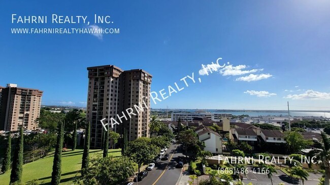 Building Photo - Pearl Two, Fully Remodeled 1 Bedroom Condo...