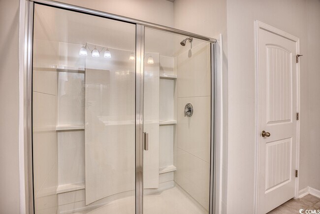 Building Photo - 260 Forestbrook Cove Cir