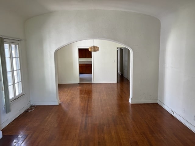 Building Photo - 454 N Orange Grove Ave