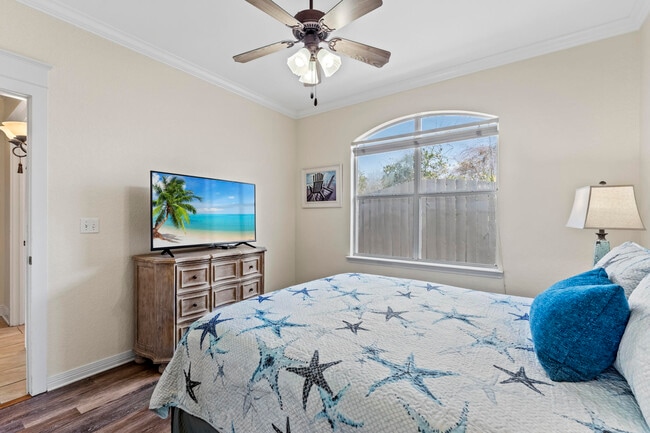 Building Photo - 25 Opal Cove