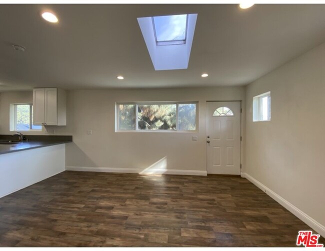 Building Photo - 4567 Yellowstone St