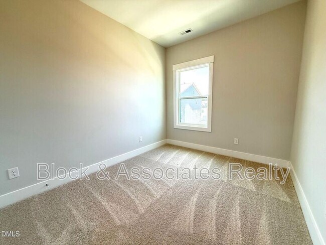Building Photo - 776 Ballyneal Aly