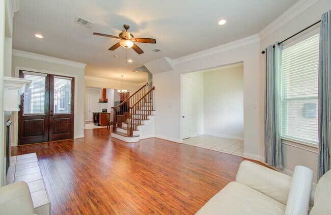 Building Photo - 10205 Brooktree Dr