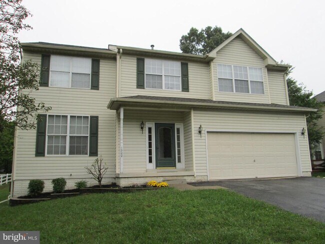 Building Photo - 1300 Treasure Dr