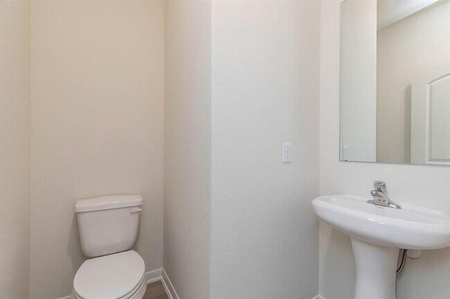 Building Photo - 20715 Nala Bear Dr