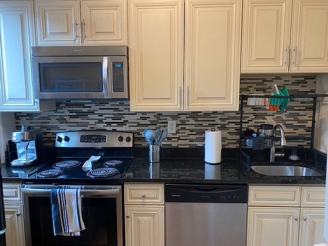 Building Photo - 1878 Beacon St