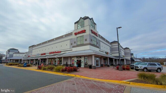 Building Photo - 4009 Timber Oak Trl