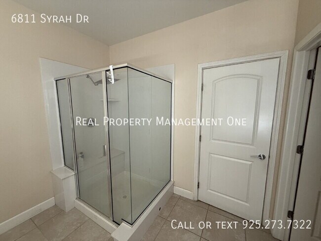 Building Photo - 6811 Syrah Dr